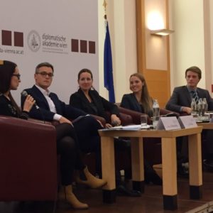 Podiumsdiskussion: Neutralität Österreichs und der Schweiz 4 Podiumsdiskussion: Neutralität Österreichs und der Schweiz 4